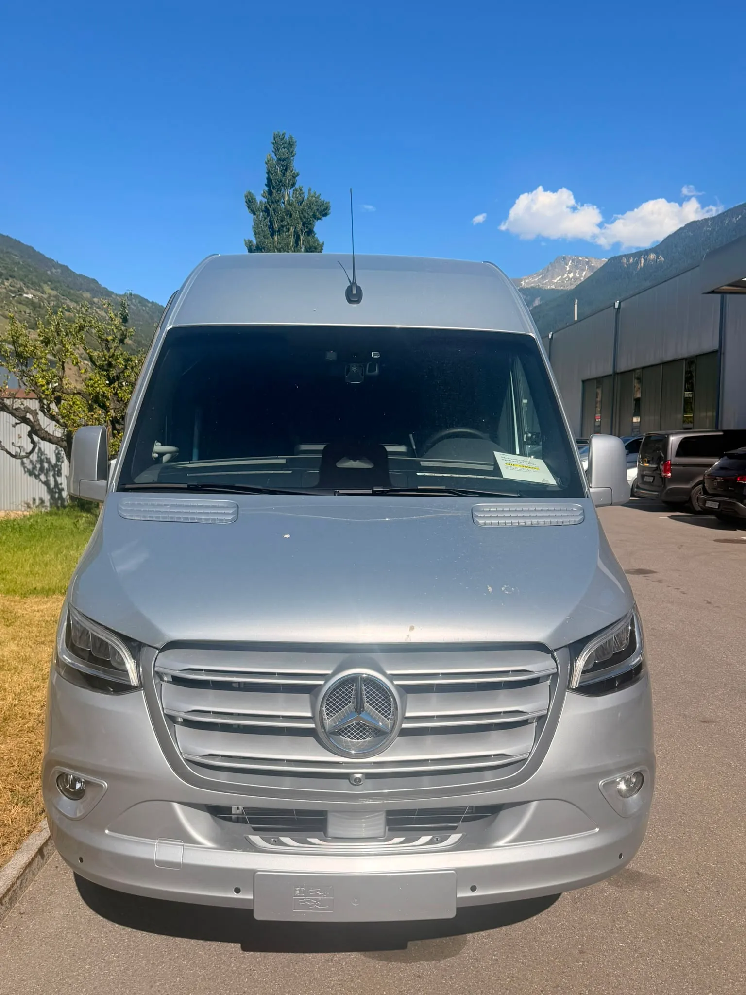 Mercedes-Minibus minibus16 — Frontansicht